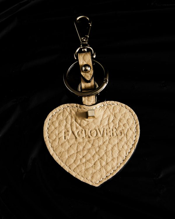 HEART KEYCHAIN IN SAHARA QUINTINO D LEATHER